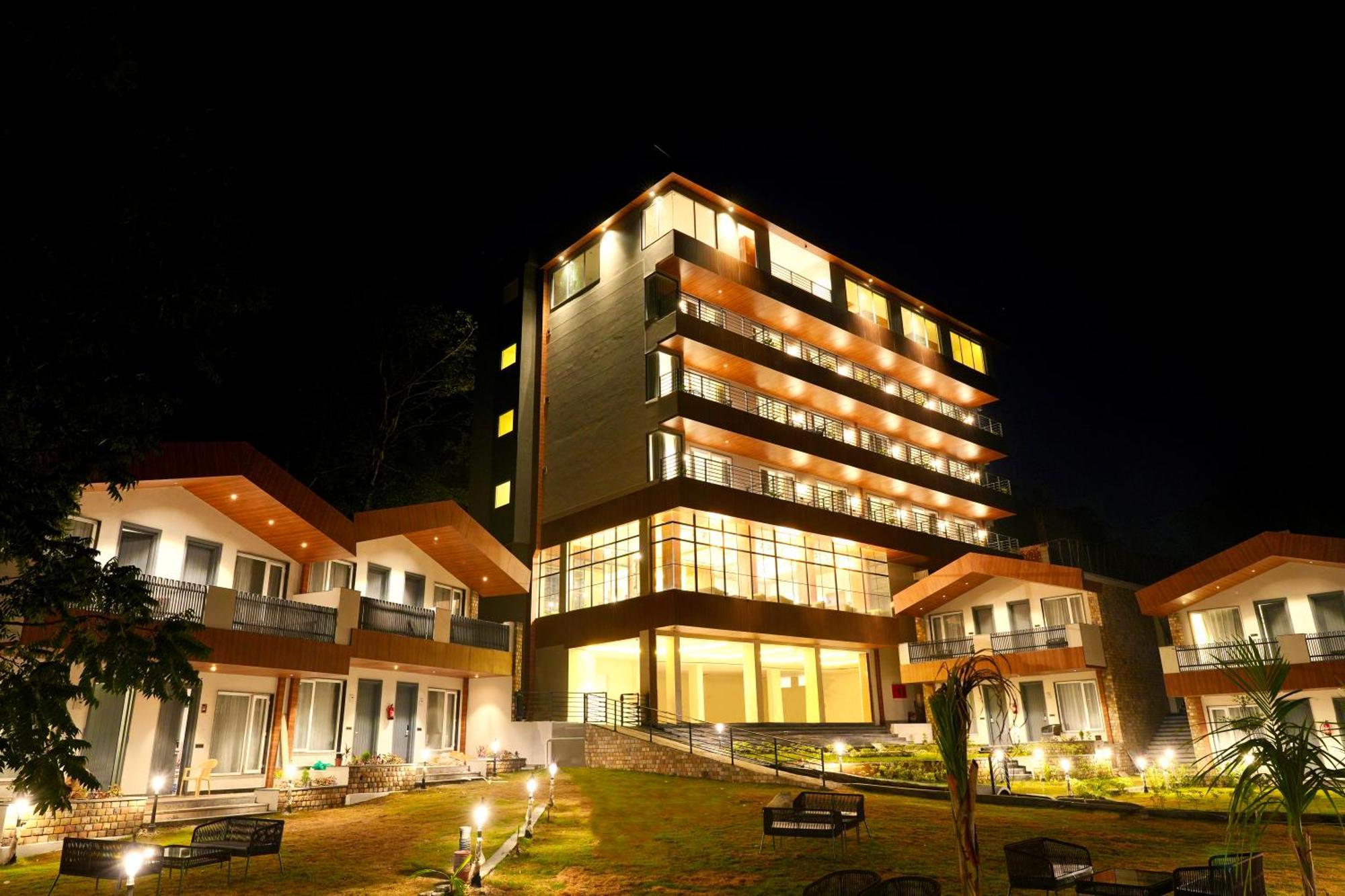 Dls Divine River Resort And Spa, Рішикеш Екстер'єр фото