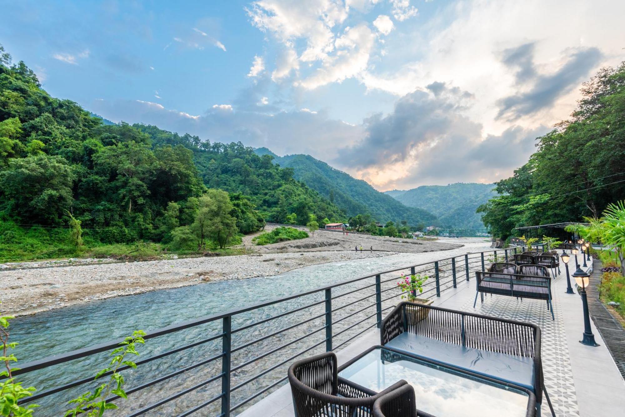 Dls Divine River Resort And Spa, Рішикеш Екстер'єр фото