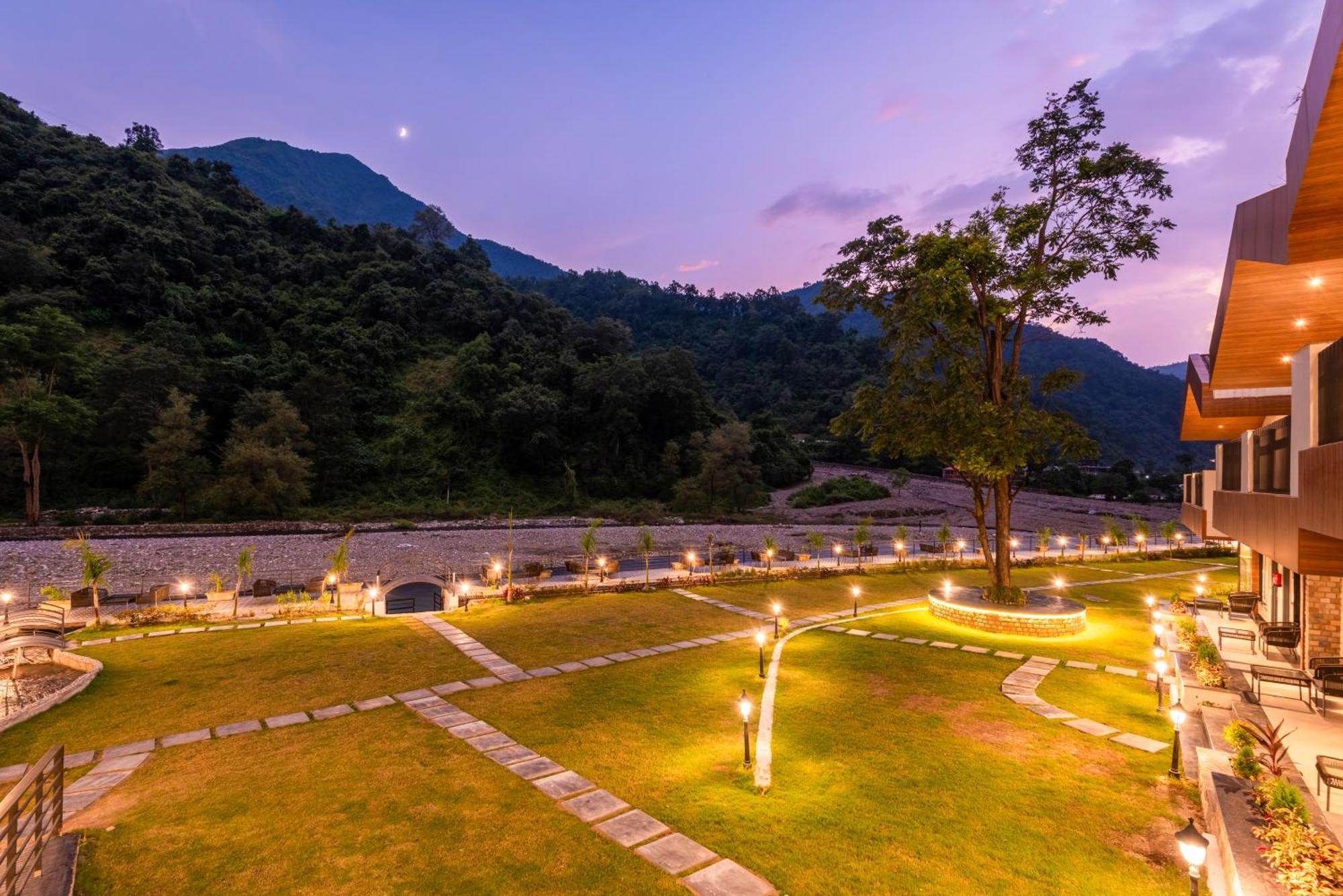 Dls Divine River Resort And Spa, Рішикеш Екстер'єр фото