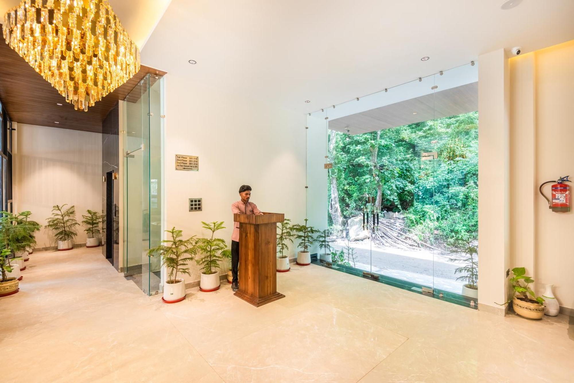 Dls Divine River Resort And Spa, Рішикеш Екстер'єр фото